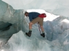 Door een tunneltje op de gletsjer